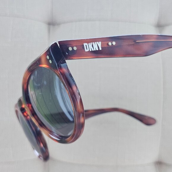 DKNY Women Sunglasses Vintage 90’s Bausch & Lomb Thick Tortoise Cat Eye Glasses - Picture 4 of 15